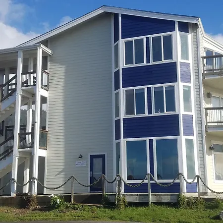 The Oceanfront Inn-3
