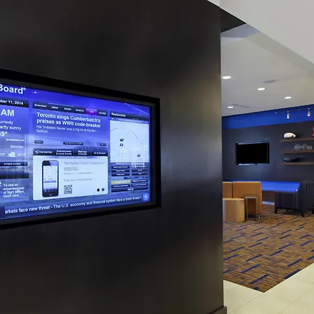 Courtyard By Marriott Victoria-2