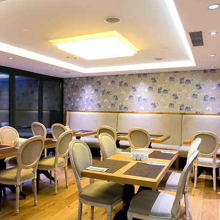 GK Regency Suites Hotel-3