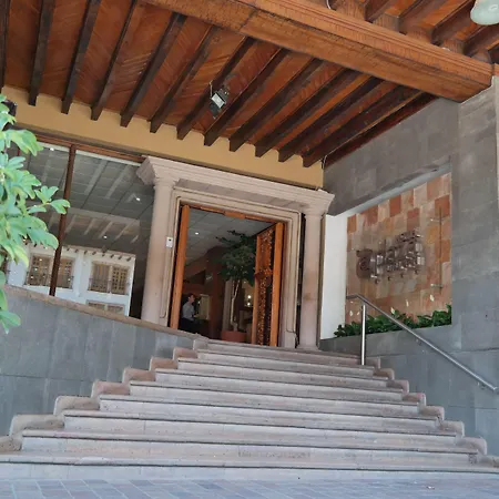 Plaza Uruapan Hotel-3