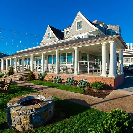 The Shore House-3