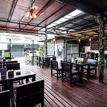 Basic Line Hotel @ Loikroh-3