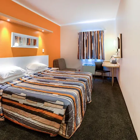 Road Lodge Rustenburg-3