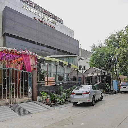 Super Townhouse Prakash Continental Near Netaji Subhash Place Metro Station-3