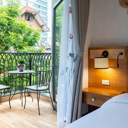 We Have Moved! Please Search For Madame Binh Luxury Homestay 5 Yen Ninh-2