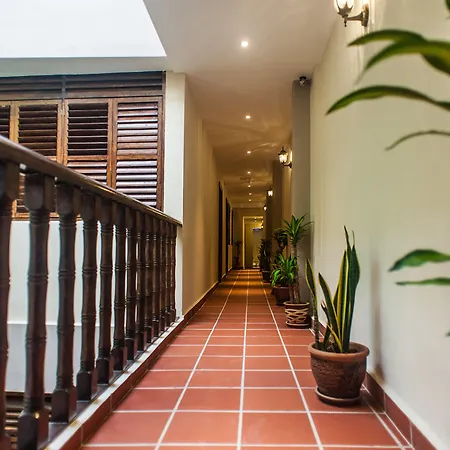 Armenian Suite Hotel-3