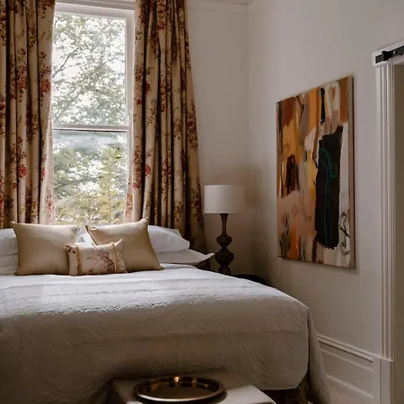 Moss Manor-3
