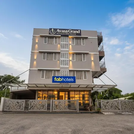 Fabhotel Avasa Grand-3
