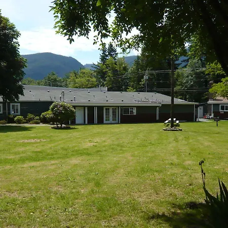 Stevens Pass Motel-2