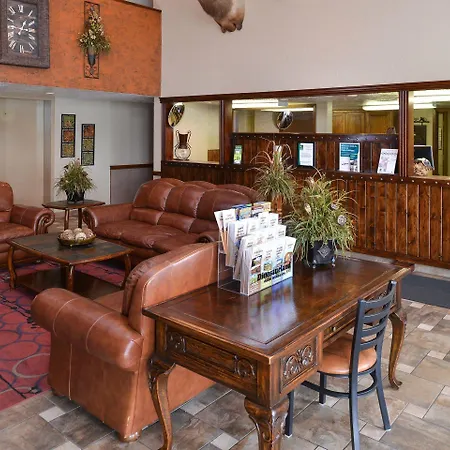 Quality Inn Vernal Near Dinosaur National Monument-3