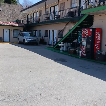 White Pine Motel-3