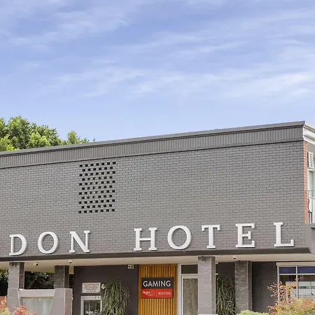 Nightcap At Findon Hotel-2