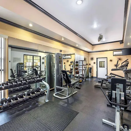 Best Western Plus Emerald Inn & Suites-2