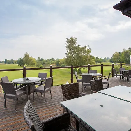 Lakeside Lodge Golf And Country Club-3