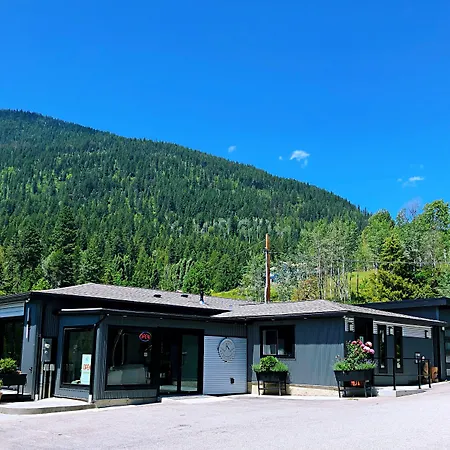 Kokanee Glacier Resort-3