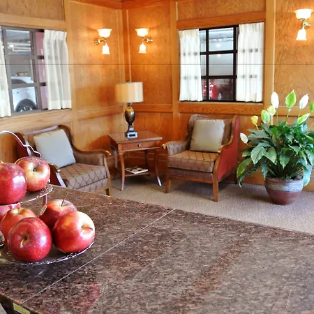 Cow Hollow Inn And Suites-2