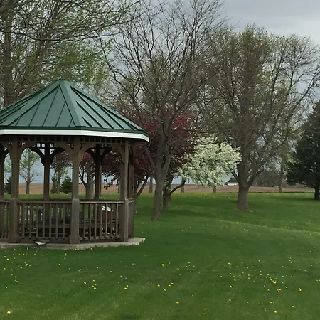 Crest Country Inn-2