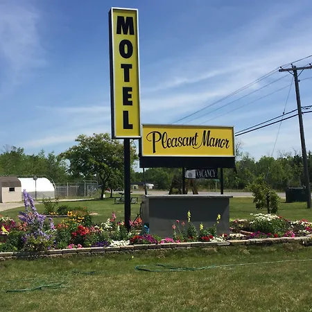 Pleasant Manor Motel-3