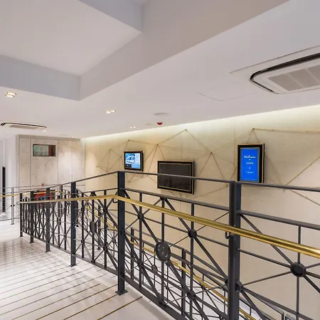 Gold3 Boutique Hotel-3