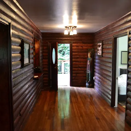 Guerneville Lodge-2