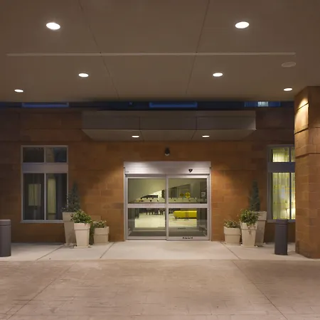 Holiday Inn Express And Suites Madison Central By Ihg-2