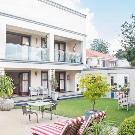 Inn And Out Plus Craighall-3