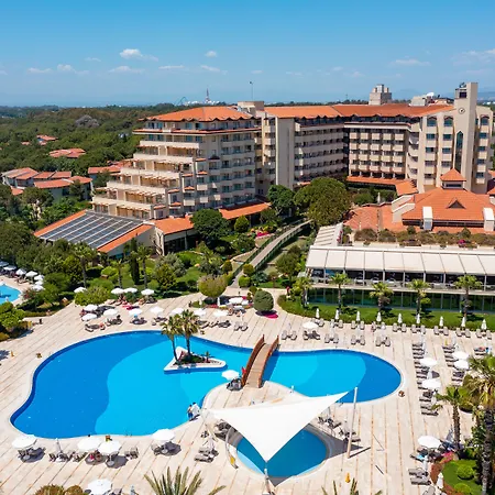 Bellis Deluxe Hotel & Heated For Winter Aqua Park-3