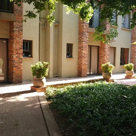 24 Onvrey Guest House-2