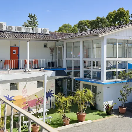 Baileys Parkside Motel By Vetroblu-2