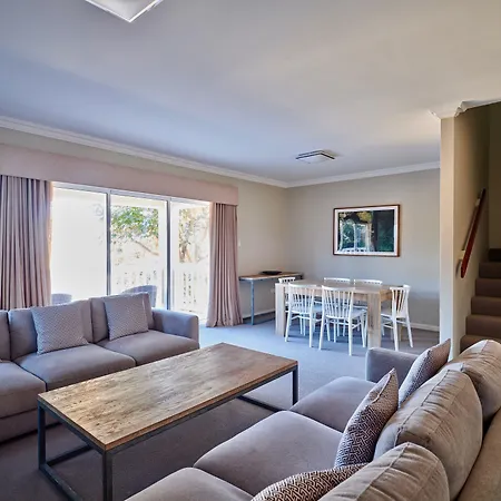 The Marina Hotel - Mindarie-3