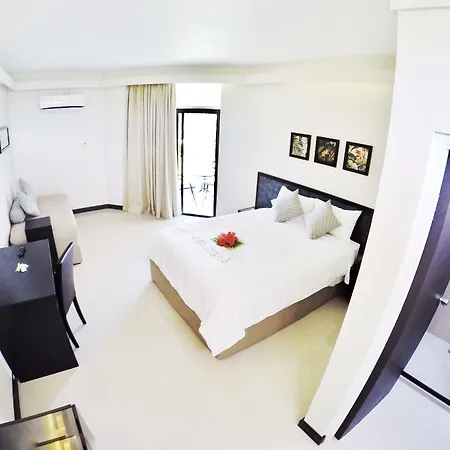 Hotel Oasis-3