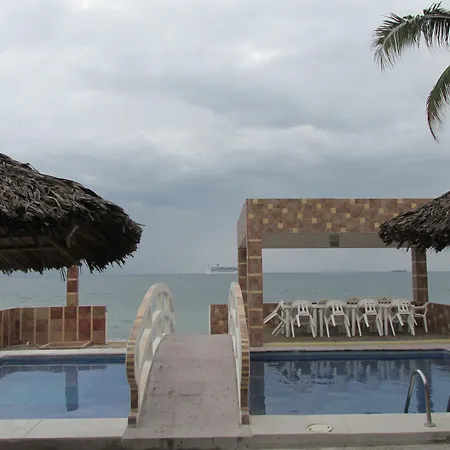 Hotel Albatros-3