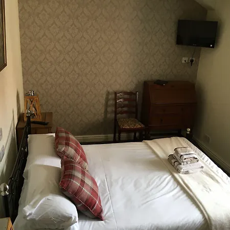 The Hollies Inn-3