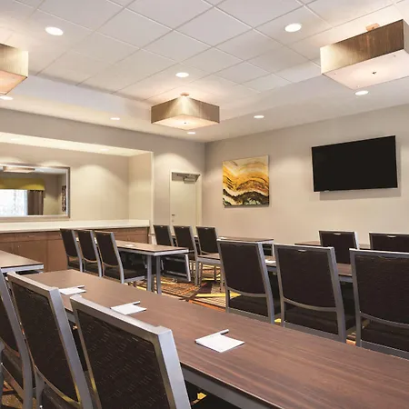 Hampton Inn Brigham City-3