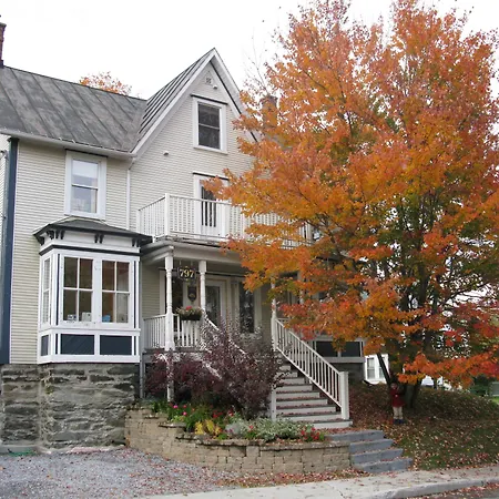 Auberge Marquis De Montcalm-2