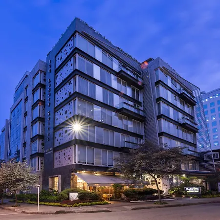 Hotel 100 Luxury Suites By Preferred-2