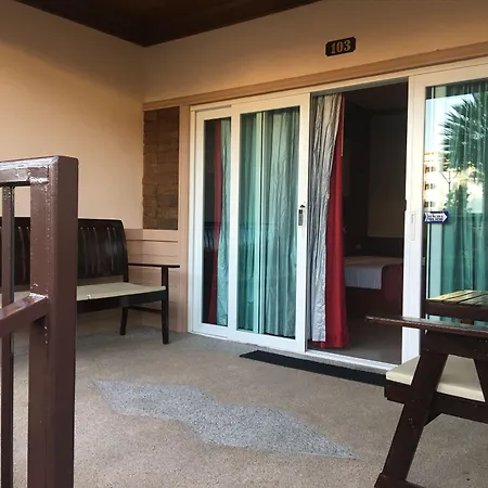 Maleedee Bay Resort-3