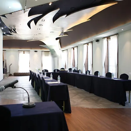 Hotel Leo-2