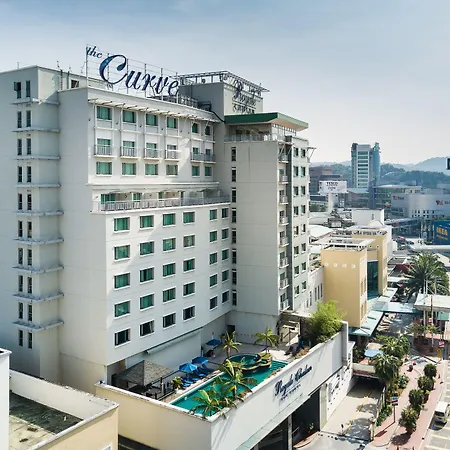 Royale Chulan The Curve-2