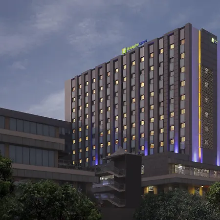 Holiday Inn Express Gurugram Sector 50 By Ihg-3