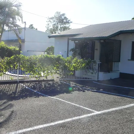 Central Point Motel-2