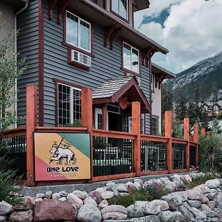 Creekside Villa-2