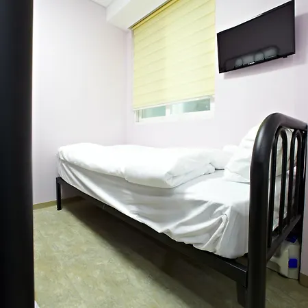 Rainbow Hotel Myeongdong-3