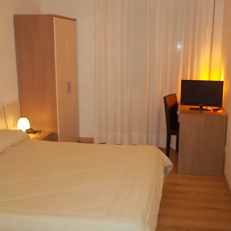 Hotel Gronda Lagunare-2