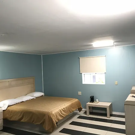 Apollo Inn - Cocoa-2