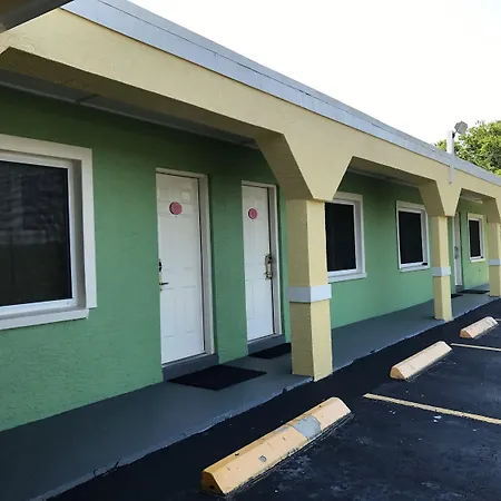 Apollo Inn - Cocoa-3
