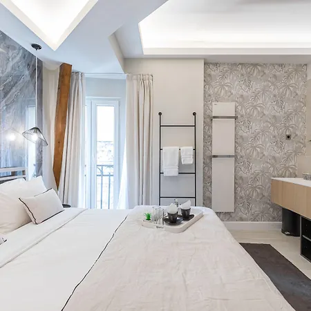 Le Dortoir Boutique Suites-3