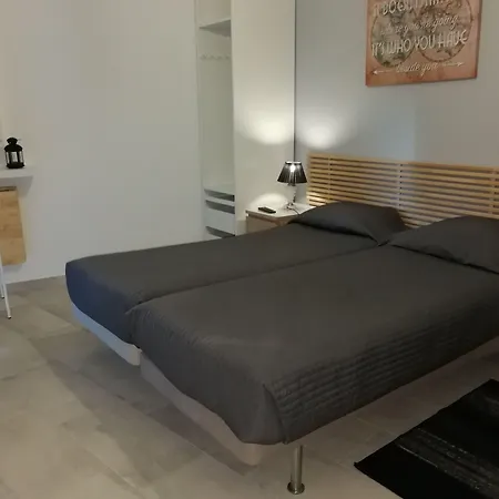 Lagos City Center Guest House & Hostel-2