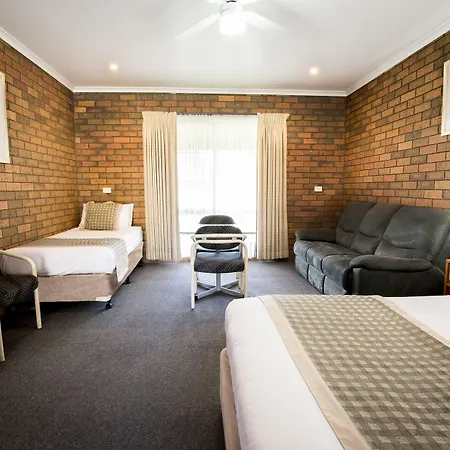 Sportslander Motor Inn-3