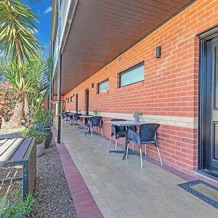 Caledonian Hotel Motel-2